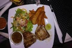 received_2150303091946574